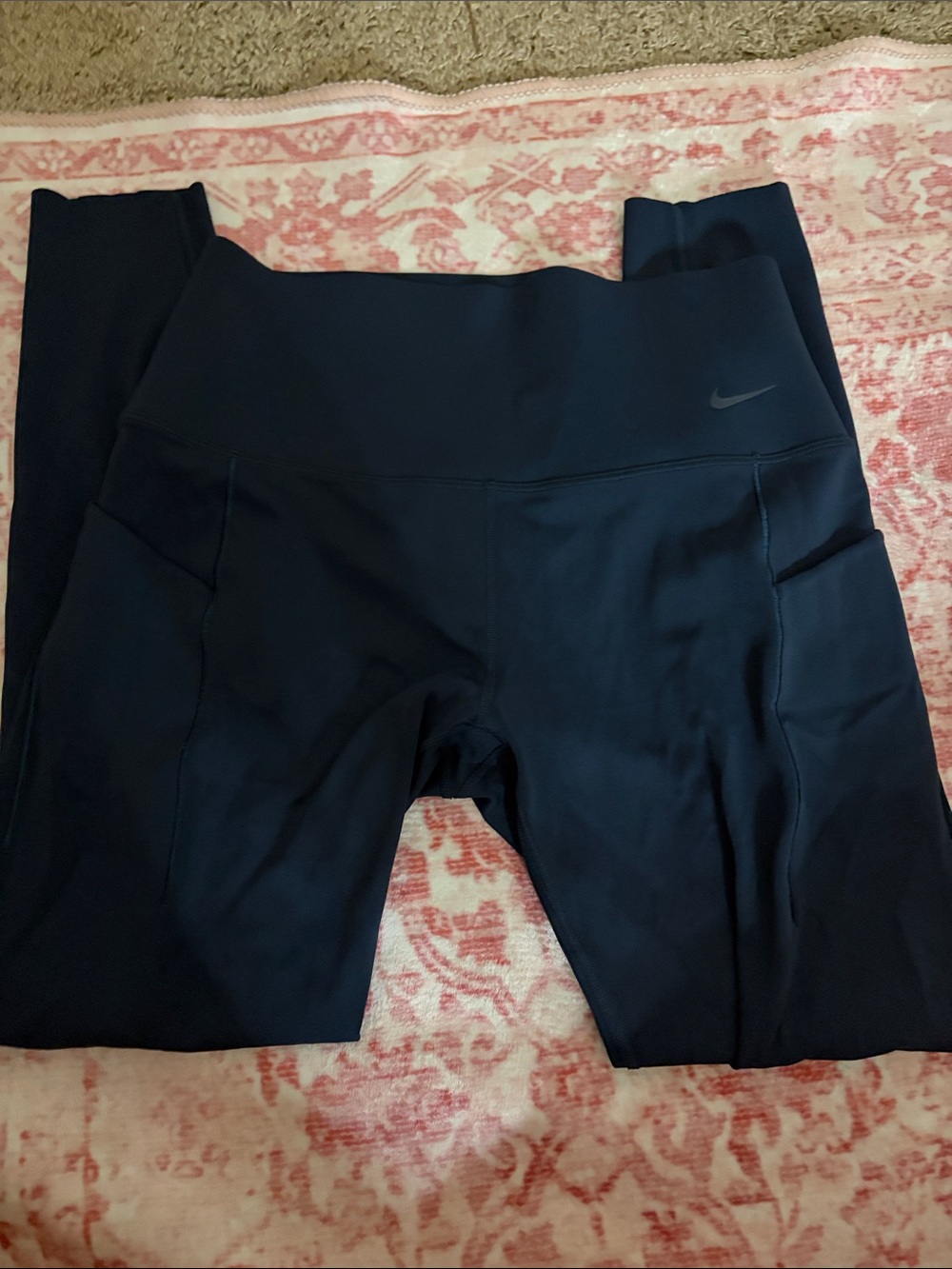 Nike women Navy Blue High-Waist Active Leggings with Side Pockets